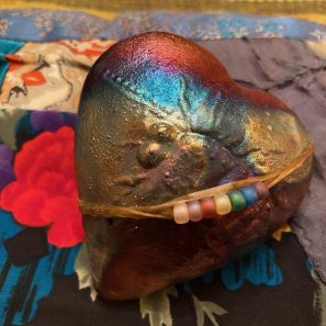 BB1 Raku Rattle Bumble Bee Heart